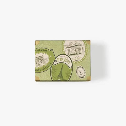 COFFRET DE 8 MACARONS "PARIS" 8 Macarons in 7 ausgewählten Geschmacksrichtungen: Schokolade, Karamell, Kaffee, Vanille, Himbeere, Pistazie und Zitrone