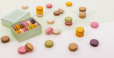 STELLEN SIE IHRE EIGENE MACARON-BOX ZUSAMMEN