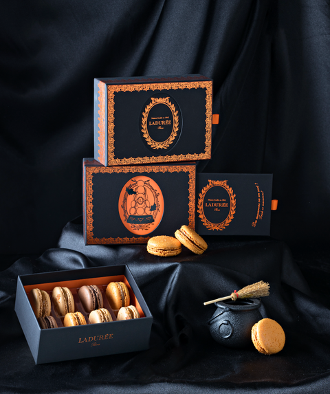 COFFRET DE 8 MACARONS "MYSTÈRE D'HALLOWEEN"